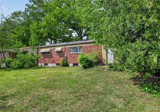 Homes for sale in Saint Louis, MO | 1742 Bradshaw Dr, Saint Louis, MO 63136 | MLS# MIS26023476