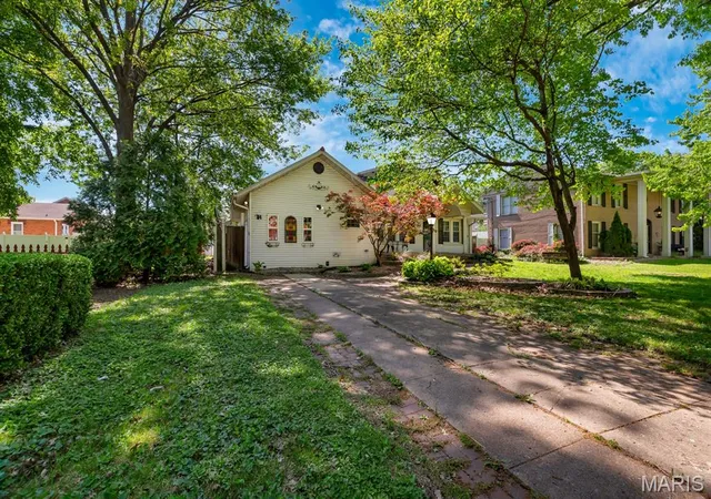 2nd image of 2660 Edison Ave, Granite City, IL 62040 | MLS# MIS26023505