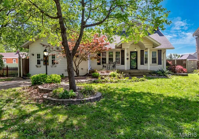 4th image of 2660 Edison Ave, Granite City, IL 62040 | MLS# MIS26023505