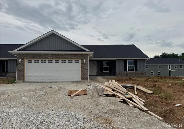 Homes for sale in Moscow Mills, MO | 112 Grindstone Ct, Moscow Mills, MO 63362 | MLS# MIS26023528