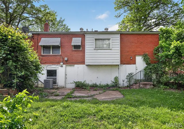 Photo 3 of Single family home for sale at 9466 Adler Ave, Saint Louis, MO 63137 | MLS# MIS26023529 | Listing updated on 2026-09-22