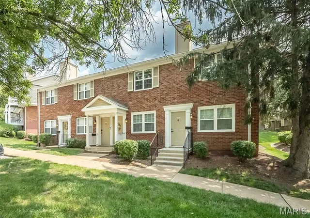 1st image of 1526 Thrush Ter, Saint Louis, MO 63144 | MLS# MIS26023611