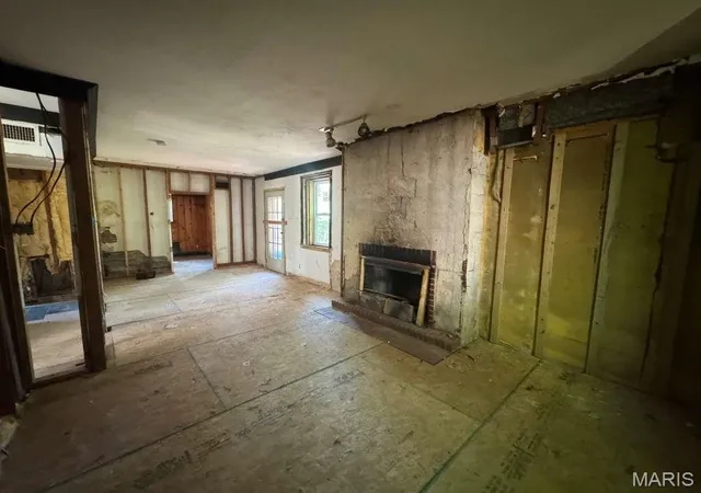 Photo 3 of Single family home for sale at 357 Adrian Dr, Saint Louis, MO 63137 | MLS# MIS26023652 | Listing updated on 2026-07-20