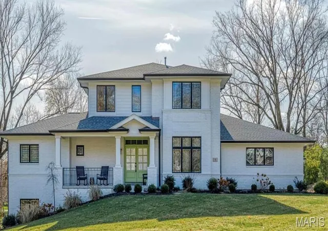 Photo 1 of Sale Pending at 9821 Warington Sq, Saint Louis, MO 63141 | MLS# MIS26023664 | Listing updated on 2026-05-16