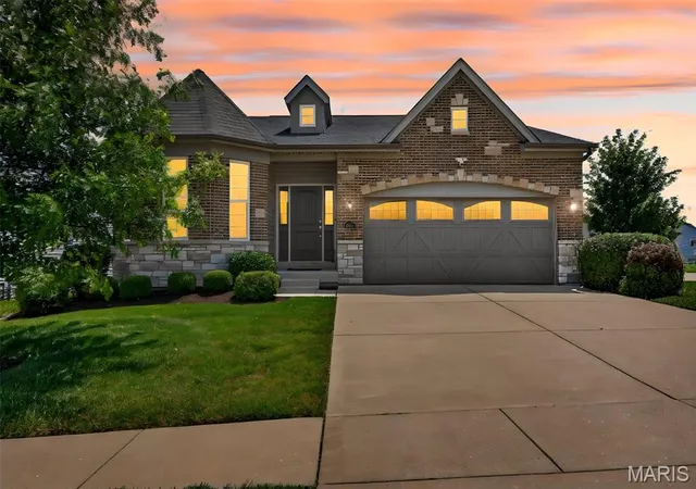 3rd image of 206 Partinico Pl, St Peters, MO 63376 | MLS# MIS26023666