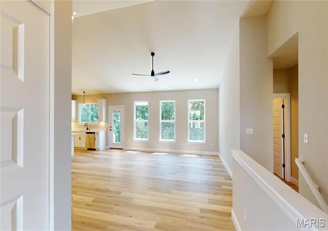 Photo 4 of Single family home for sale at 130 River Grv Ct, O Fallon, MO 63366 | MLS# MIS26023674 | Listing updated on 2026-10-26