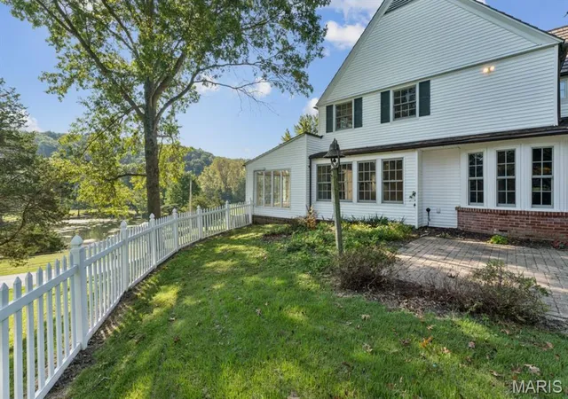 Photo 2 of Single family home for sale at 2333 Ossenfort Rd, Wildwood, MO 63038 | MLS# MIS26023781 | Listing updated on 2026-10-09