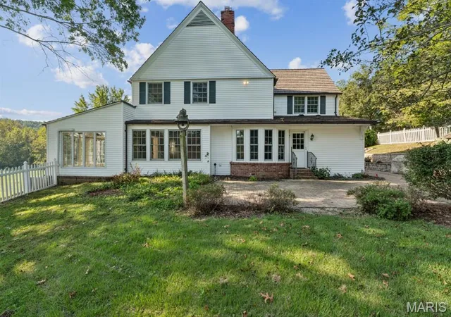 Photo 3 of Single family home for sale at 2333 Ossenfort Rd, Wildwood, MO 63038 | MLS# MIS26023781 | Listing updated on 2026-10-09