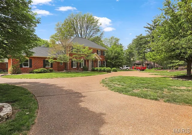 Homes for sale in Edwardsville, IL | 6 Pinebrook Ct, Edwardsville, IL 62025 | MLS# MIS26023791