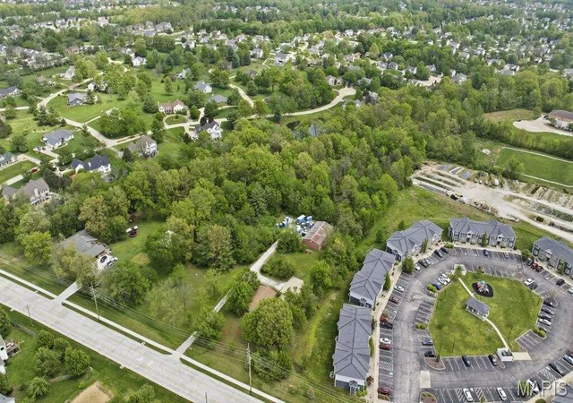 Photo 3 of Sale Pending at 1670 Stump Rd, O Fallon, MO 63368 | MLS# MIS26023838 | Listing updated on 2026-05-02