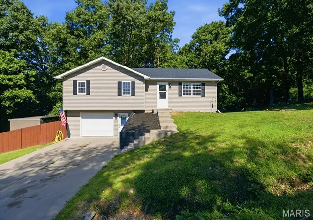 Homes for sale in St Robert, MO | 24441 Trolley Ln, St Robert, MO 65584 | MLS# MIS26023860