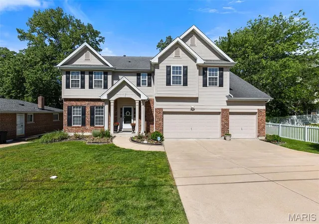 Photo 1 of Single family home for sale at 2443 Cecelia Ave, Saint Louis, MO 63144 | MLS# MIS26023930 | Listing updated on 2026-10-04