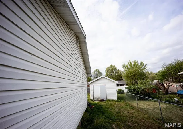 Photo 2 of Single family home for sale at 2311 Orville Ave, Granite City, IL 62040 | MLS# MIS26023955 | Listing updated on 2026-04-23