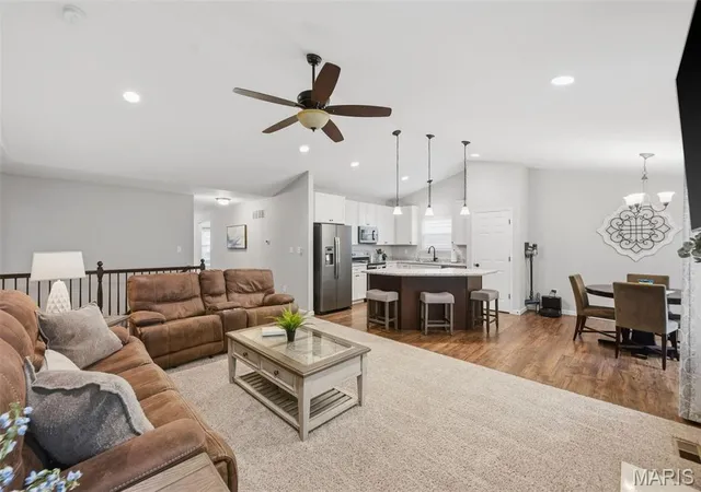 5th image of 518 Brookside Forest Ct, O Fallon, MO 63366 | MLS# MIS26024033