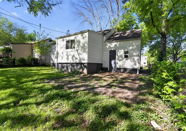 Homes for sale in Saint Louis, MO | 6314 Peurifoy Ave, Saint Louis, MO 63134 | MLS# MIS26024058