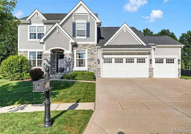 Homes for sale in Wentzville, MO | 222 Grayleaf Ct, Wentzville, MO 63385 | MLS# MIS26024169