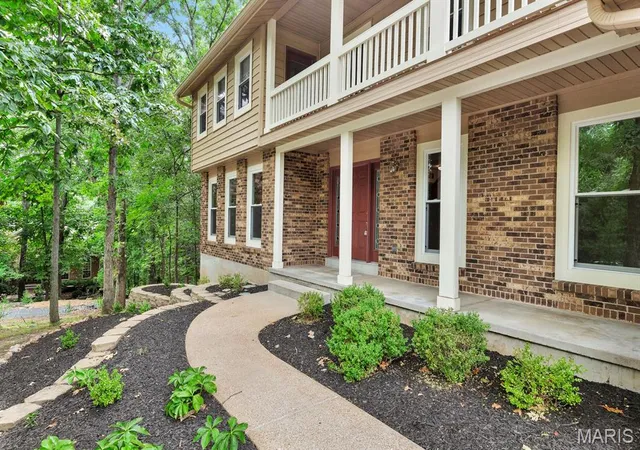 31st image of 1508 Redbriar Dr, High Ridge, MO 63049 | MLS# MIS26024181