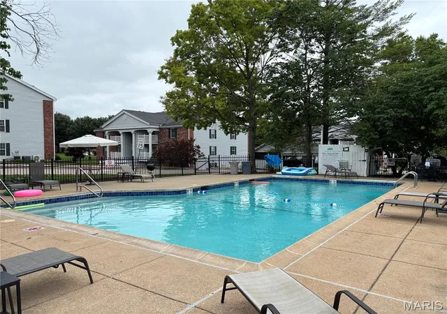 Homes for sale in Maryland Heights, MO | 1935 Marine Terrace Dr #J, Maryland Heights, MO 63146 | MLS# MIS26024182