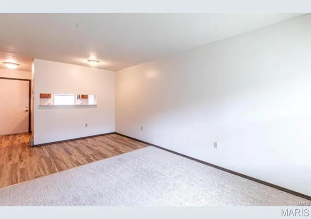 Photo 2 of Townhouse for sale at 1020 E Washington, Doniphan, MO 63935 | MLS# MIS26024251 | Listing updated on 2026-09-03
