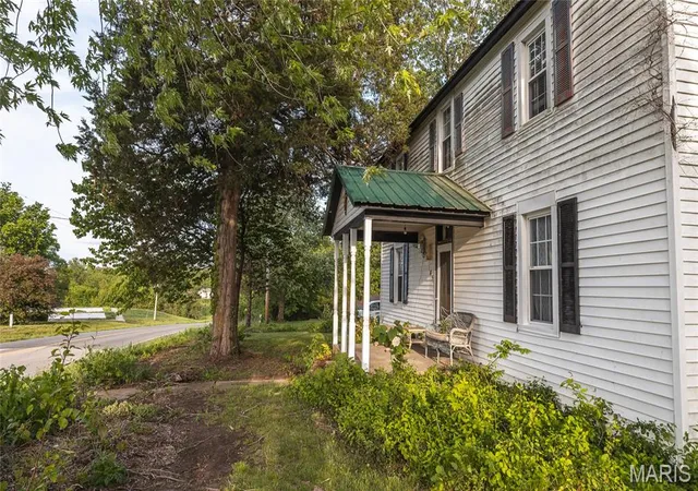 Homes for sale in Vienna, MO | 185 Hwy 42 W, Vienna, MO 65582 | MLS# MIS26024260