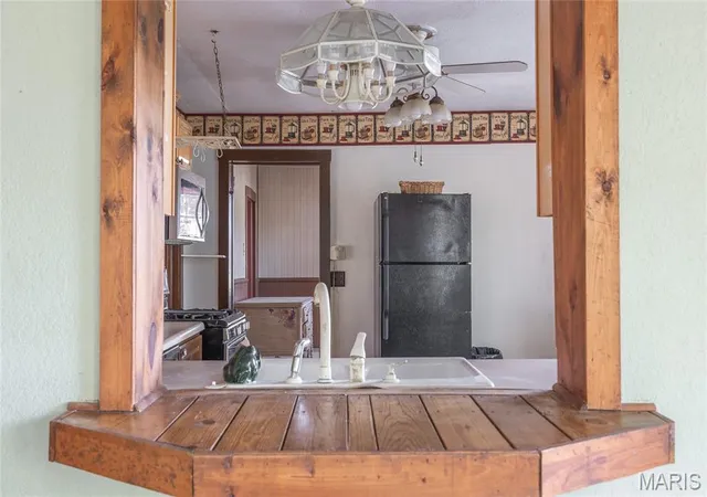 Homes for sale in Vienna, MO | 185 Hwy 42 W, Vienna, MO 65582 | MLS# MIS26024260