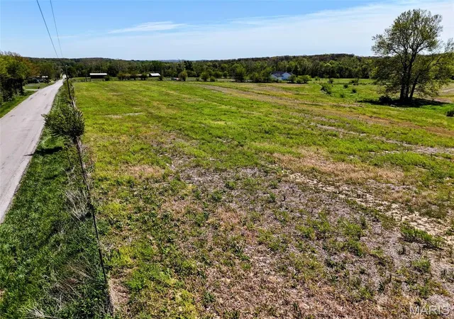 Photo 3 of Land for sale at 418 County Road 418, Hannibal, MO 63401 | MLS# MIS26024267 | Listing updated on 2026-04-22