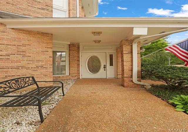 Homes for sale in Creve Coeur, MO | 11920 Old Ballas Rd #205, Creve Coeur, MO 63141 | MLS# MIS26024276