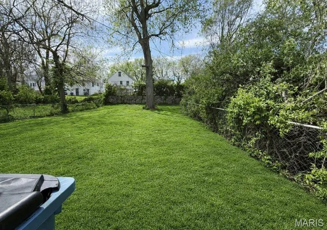 13th image of 9827 Winkler Dr, Saint Louis, MO 63136 | MLS# MIS26024298