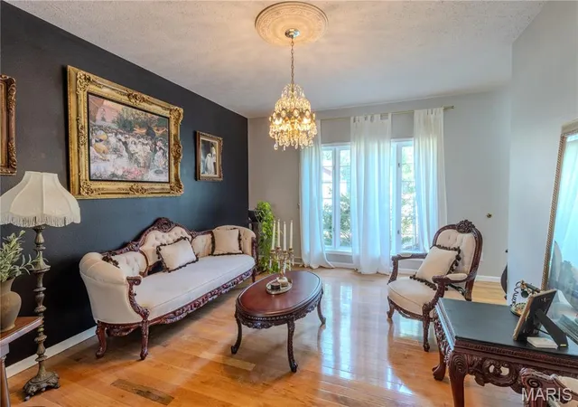 Photo 3 of Sale Pending at 16960 Lemming Ln, Saint Robert, MO 65584 | MLS# MIS26024356 | Listing updated on 2026-08-05