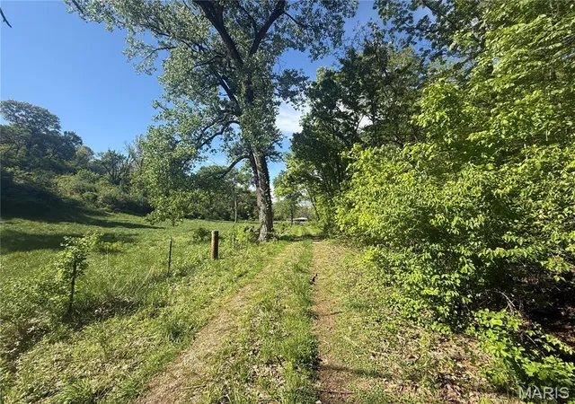 Photo 53 of Land for sale at 17816 Powerline Rd, Grafton, IL 62037 | MLS# MIS26024482 | Listing updated on 2026-08-24