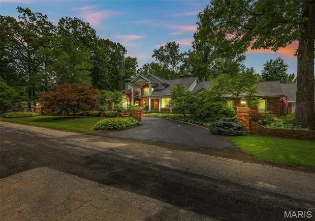 2nd image of 556 Oak Terrace Dr, Farmington, MO 63640 | MLS# MIS26024514