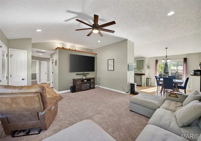 Homes for sale in St. Robert, MO | 20990 Hideaway Ln, St. Robert, MO 65584 | MLS# MIS26024633