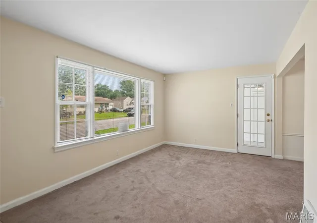 Homes for sale in Bellefontaine Nghbrs, MO | 10200 Coburg Lands Dr, Bellefontaine Nghbrs, MO 63137 | MLS# MIS26024697