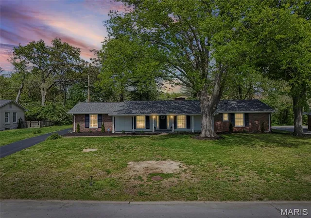 Homes for sale in Creve Coeur, MO | 11967 Randy Dr, Creve Coeur, MO 63141 | MLS# MIS26024704