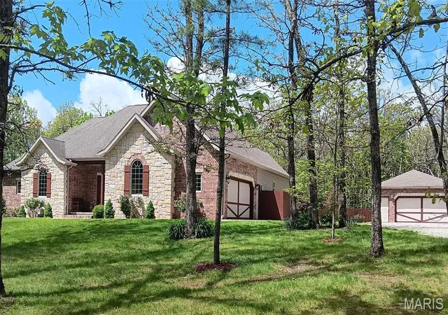 Homes for sale in Lebanon, MO | 24473 Remington Ln, Lebanon, MO 65536 | MLS# MIS26024875