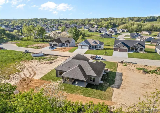 Photo 60 of Single family home for sale at 2947 Bluff Ridge Ct, Maryville, IL 62062 | MLS# MIS26024899 | Listing updated on 2026-10-27