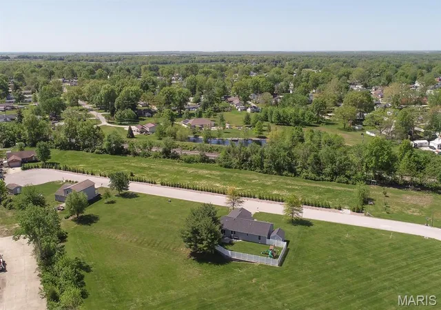 Homes for sale in New Athens, IL | 805 Mariana Ct, New Athens, IL 62264 | MLS# MIS26024913