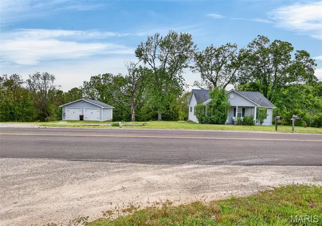 Homes for sale in Laquey, MO | 25634 Hwy P, Laquey, MO 65534 | MLS# MIS26024917