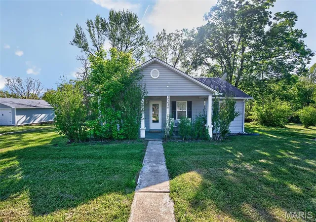 Homes for sale in Laquey, MO | 25634 Hwy P, Laquey, MO 65534 | MLS# MIS26024917