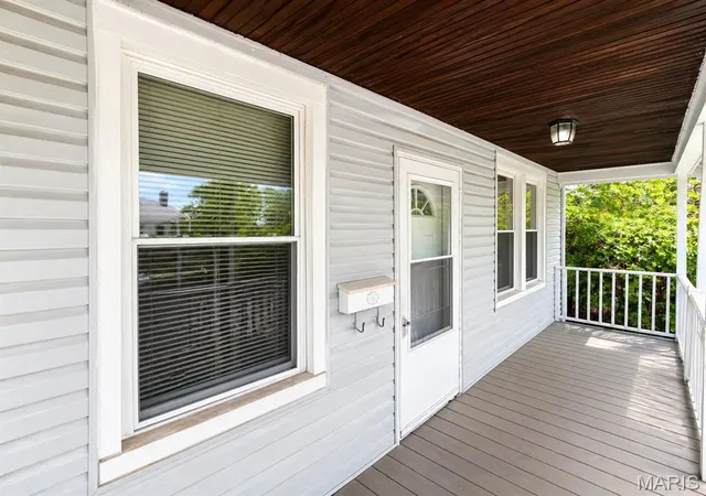 Photo 2 of Sale Pending at 3860 Neosho St, Saint Louis, MO 63116 | MLS# MIS26024979 | Listing updated on 2026-07-06