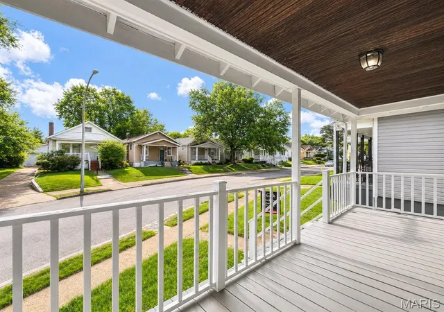 Photo 3 of Sale Pending at 3860 Neosho St, Saint Louis, MO 63116 | MLS# MIS26024979 | Listing updated on 2026-07-06