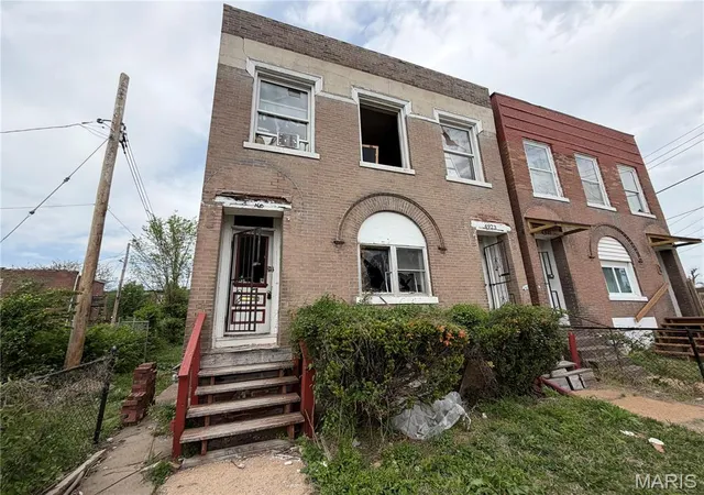 Multi family home for sale at 4923 Suburban Trak, Saint Louis, MO 63108 | MLS# MIS26025044
