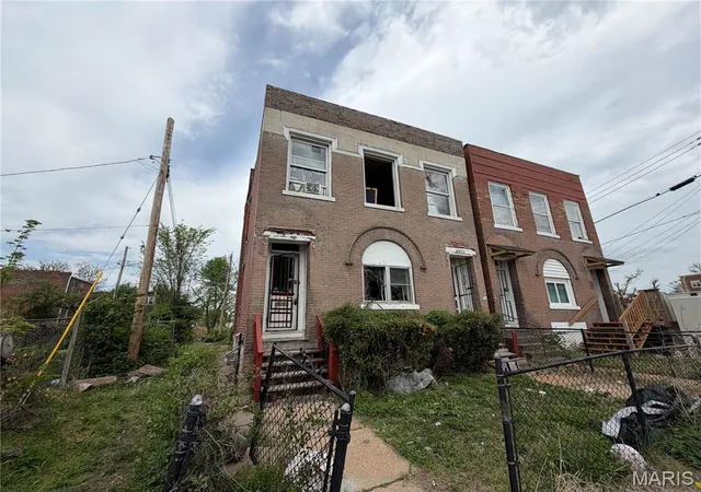 Photo 2 of Multi family home for sale at 4923 Suburban Trak, Saint Louis, MO 63108 | MLS# MIS26025044 | Listing updated on 2026-07-10