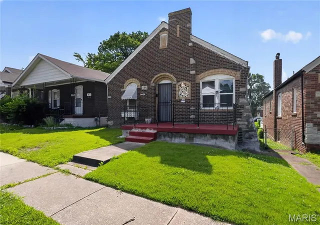 1st image of 3502 West Pl, St Louis, MO 63121 | MLS# MIS26025096