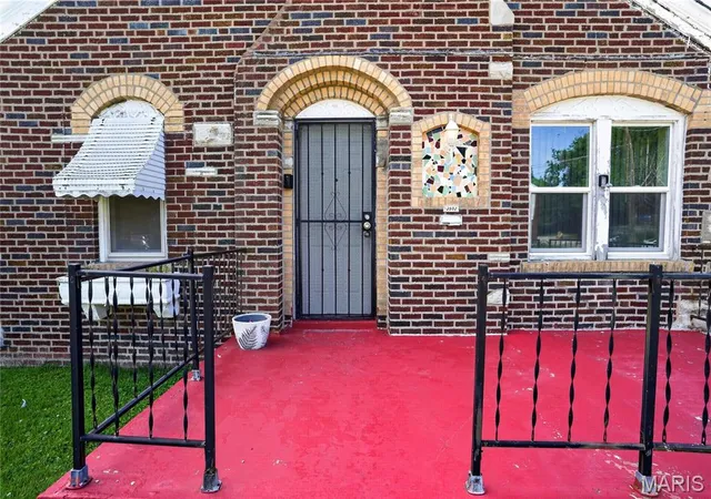 4th image of 3502 West Pl, St Louis, MO 63121 | MLS# MIS26025096