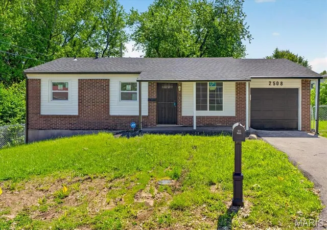 Photo 1 of Single family home for sale at 2508 Countess Dr, Saint Louis, MO 63136 | MLS# MIS26025106 | Listing updated on 2026-06-26