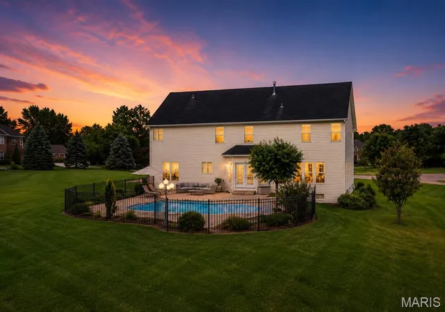 3rd image of 371 Galahad Ct, Weldon Spring, MO 63304 | MLS# MIS26025126