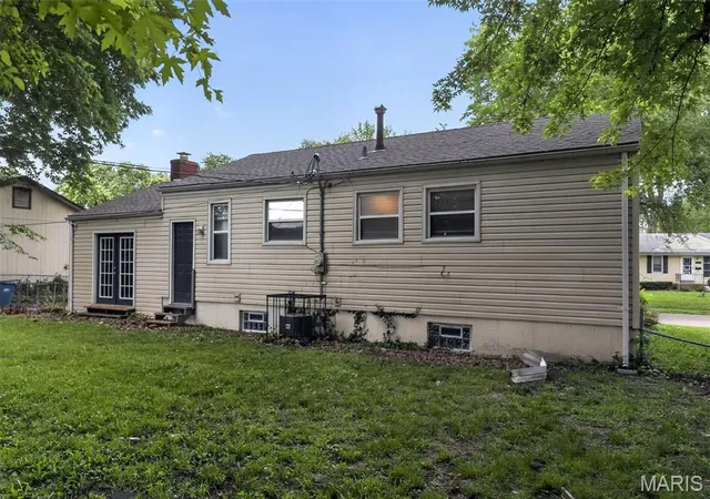 Homes for sale in Saint Louis, MO | 6814 Frostview Ln, Saint Louis, MO 63134 | MLS# MIS26025183