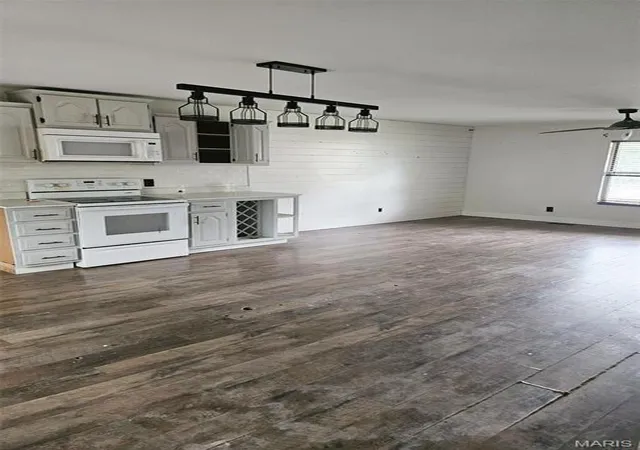 Photo 4 of Single family home for sale at 1140 Sycamore Ln, Saint Clair, MO 63077 | MLS# MIS26025266 | Listing updated on 2026-10-02