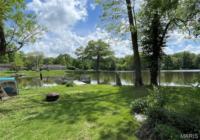 Homes for sale in Sparta, IL | 36 Bogey Run, Sparta, IL 62286 | MLS# MIS26025298
